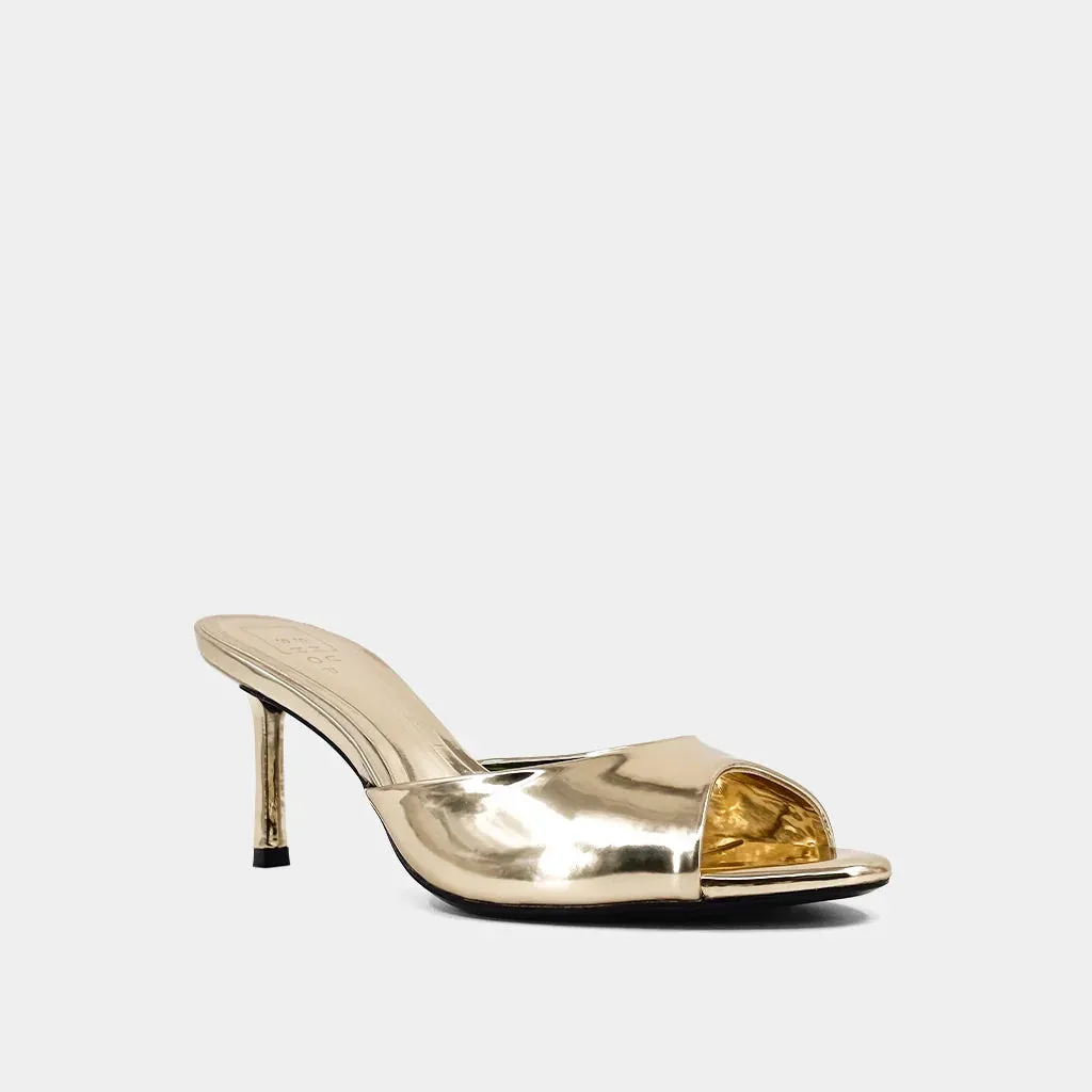 Elaine Heel